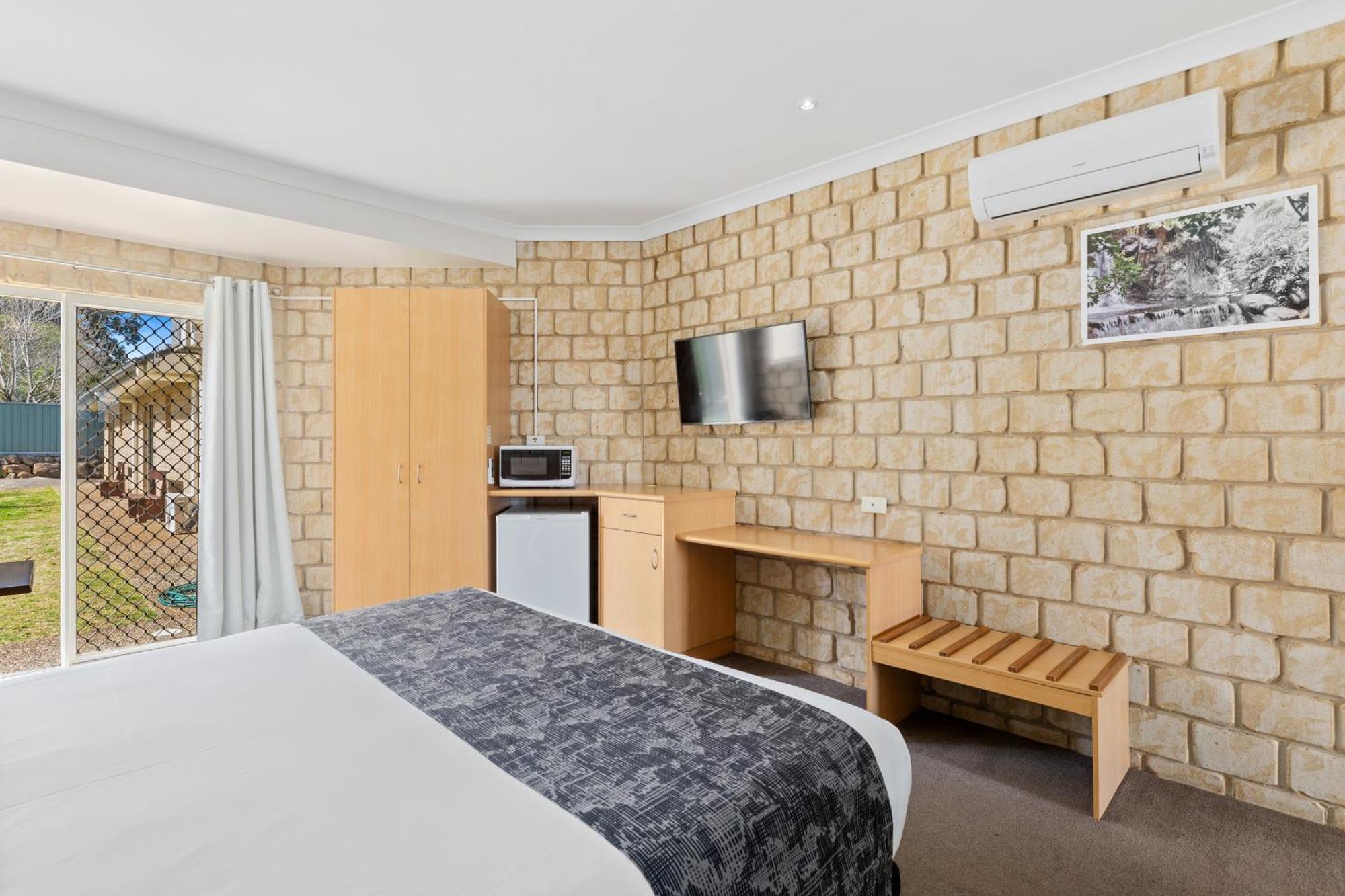 Great Divide Motor Inn Тувумба Экстерьер фото
