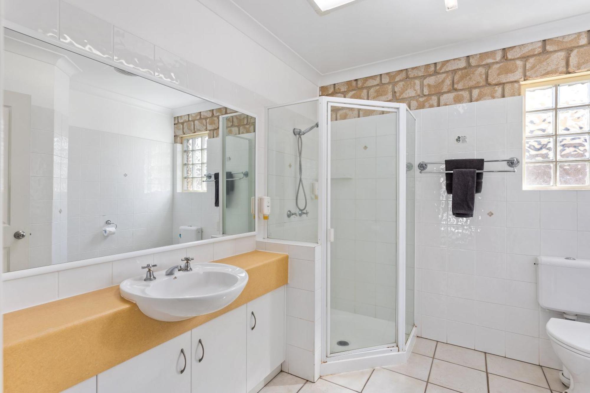 Great Divide Motor Inn Тувумба Номер фото