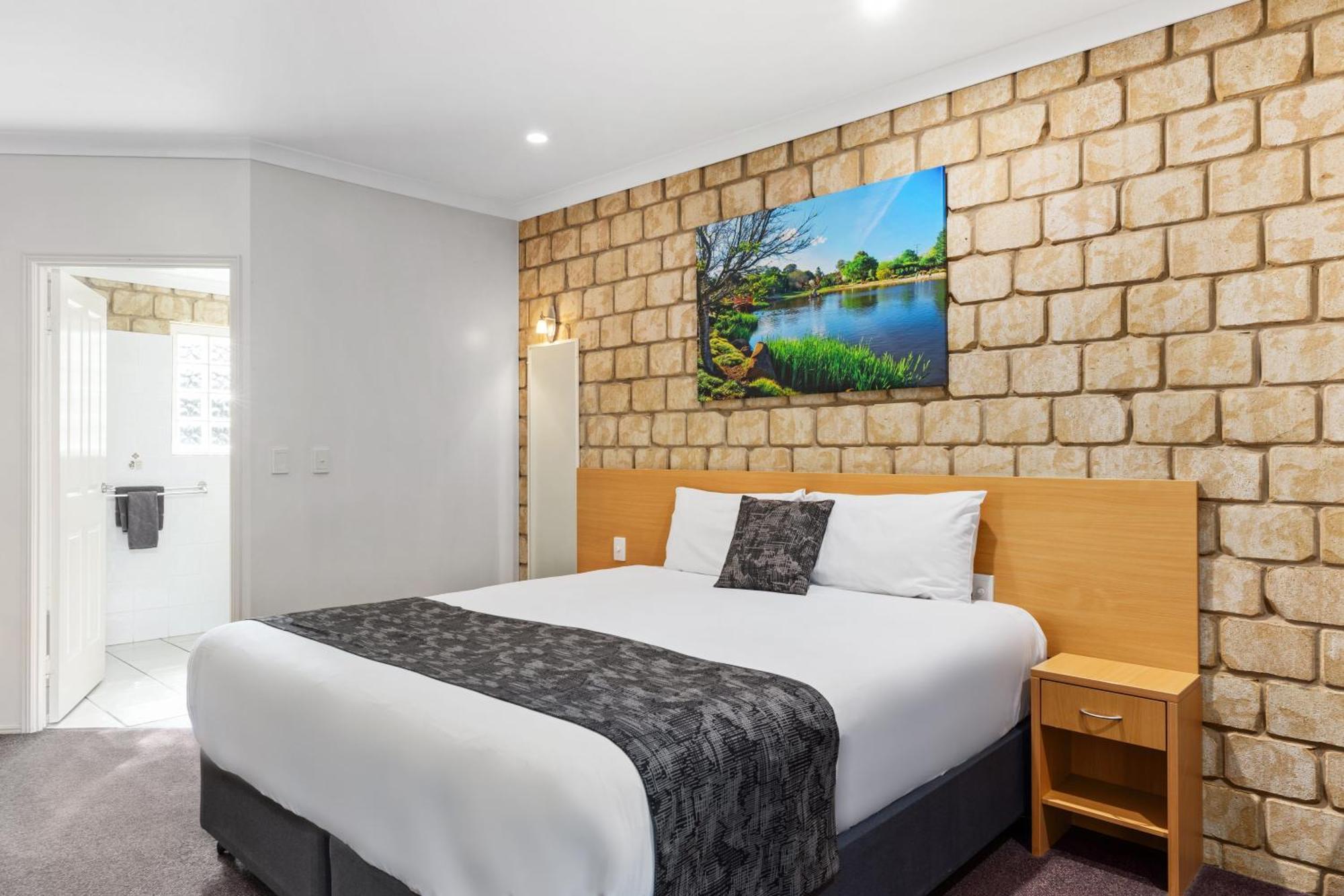 Great Divide Motor Inn Тувумба Экстерьер фото