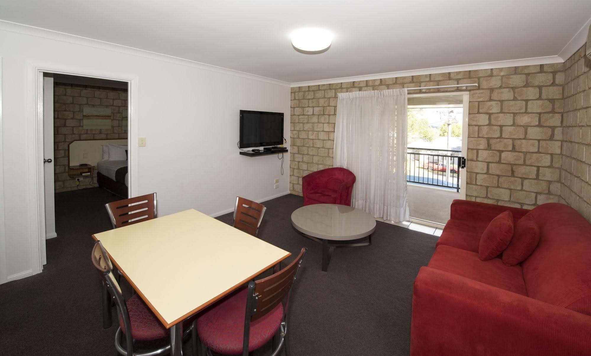 Great Divide Motor Inn Тувумба Экстерьер фото