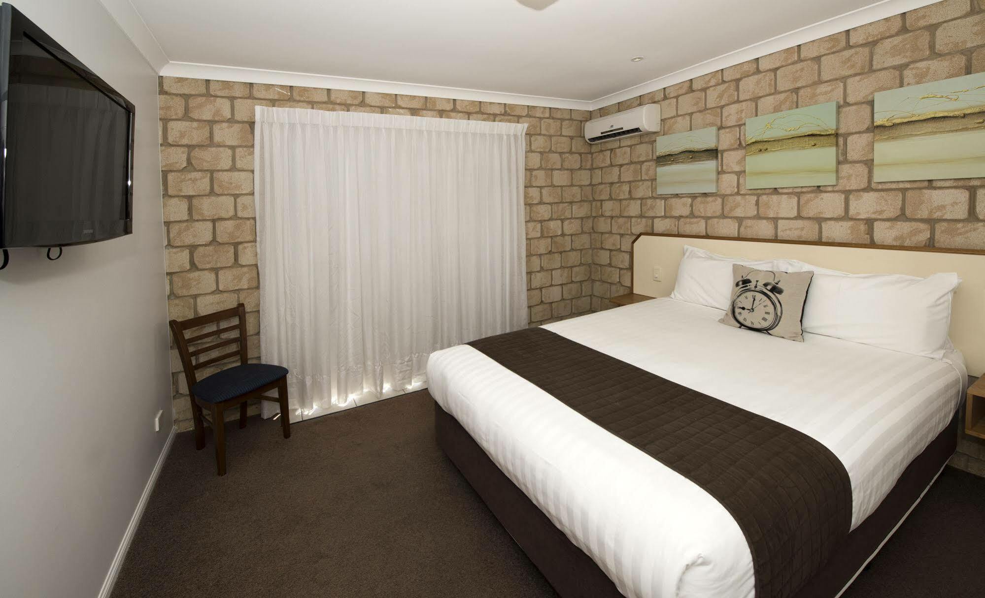 Great Divide Motor Inn Тувумба Экстерьер фото